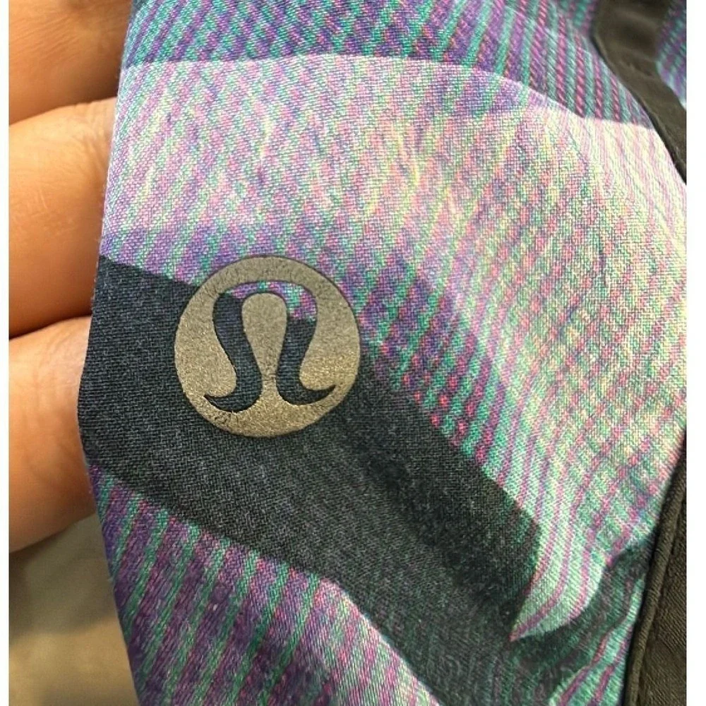 Lululemon Speed Short Size 4 Purple Blue Geometric Print Running Shorts